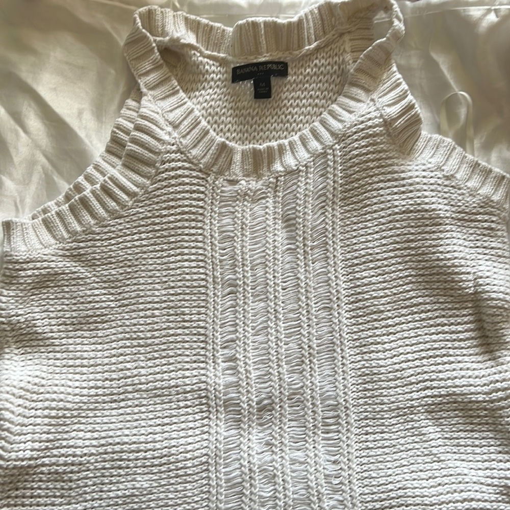 EUC Banana Republic Sweater Halter top in ivory